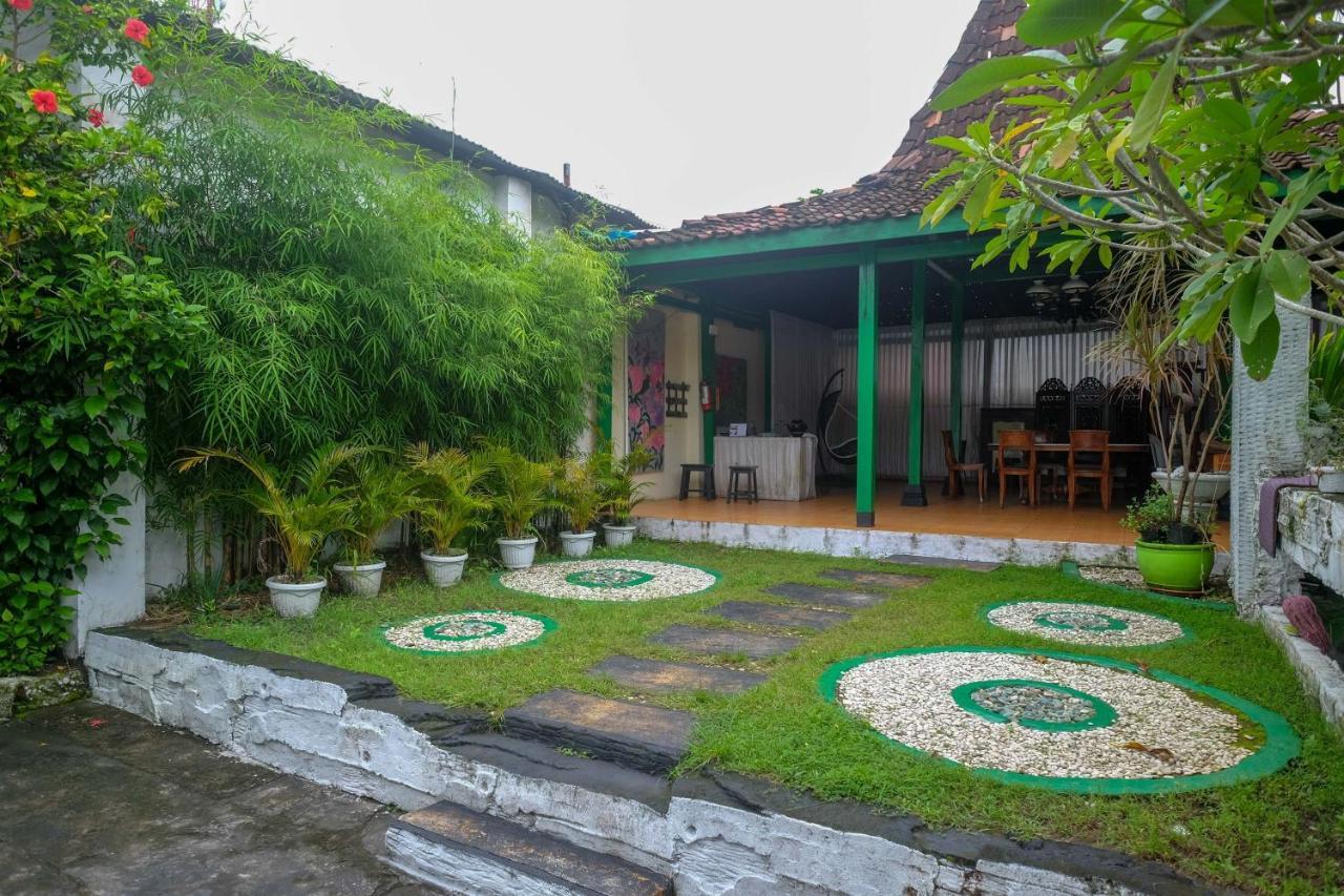 Reddoorz At Paris Ocean Parangtritis Exterior foto
